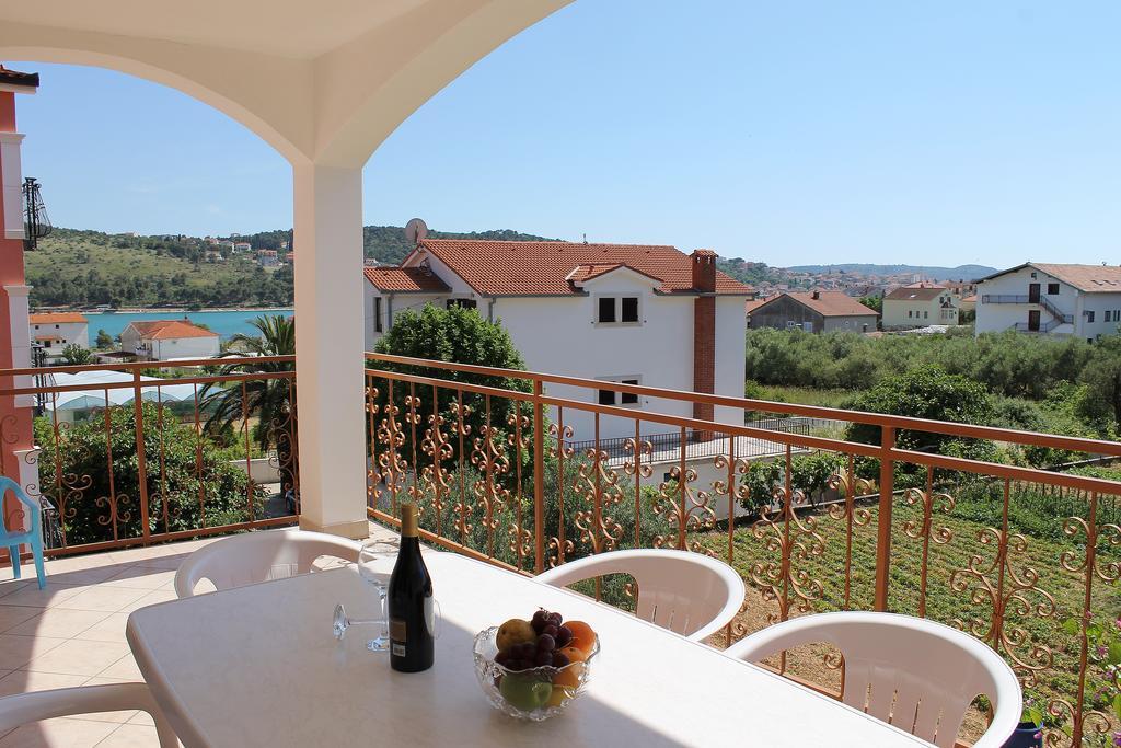 Villa Ferias Trogir Habitación foto